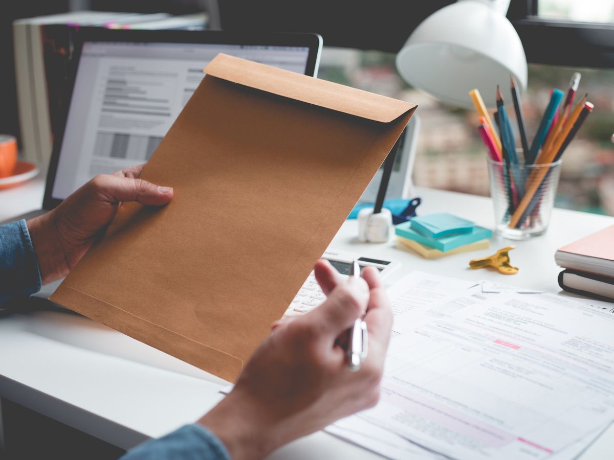Poradnik: Jak skutecznie przejść od briefu do finalnego projektu graficznego